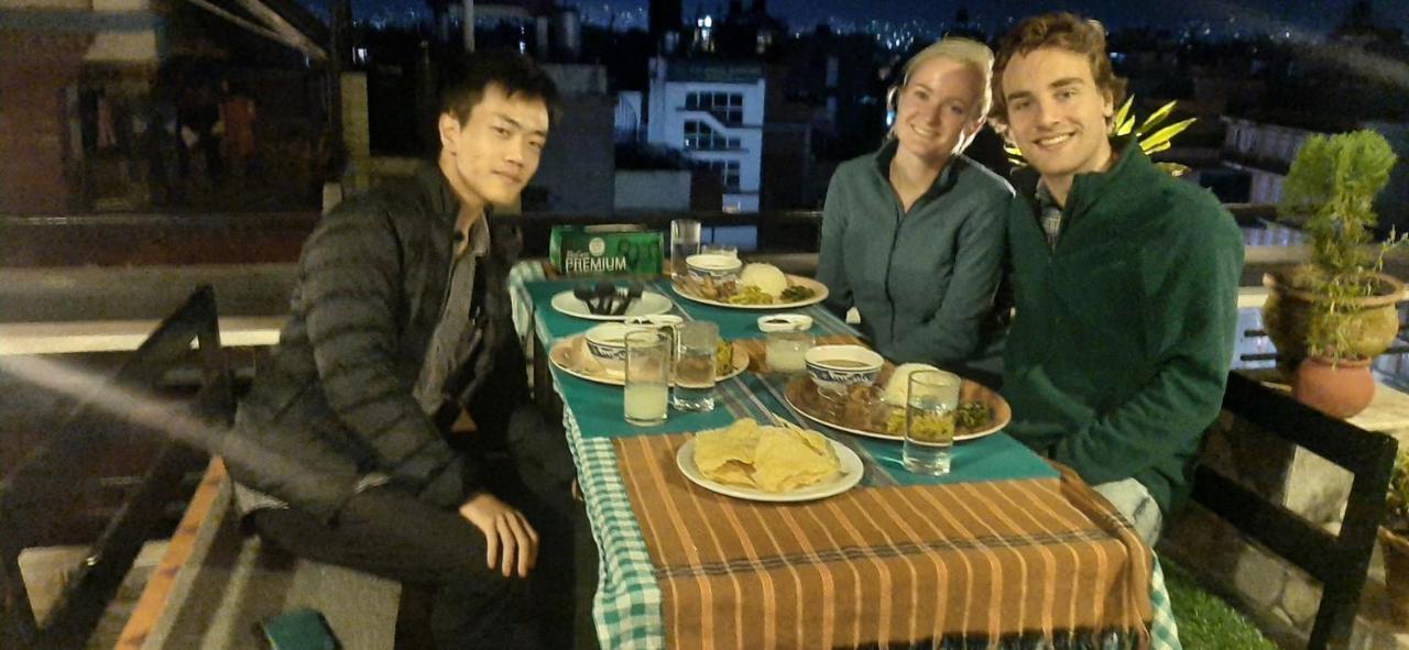 Looniva Guest House Lalitpur Dış mekan fotoğraf