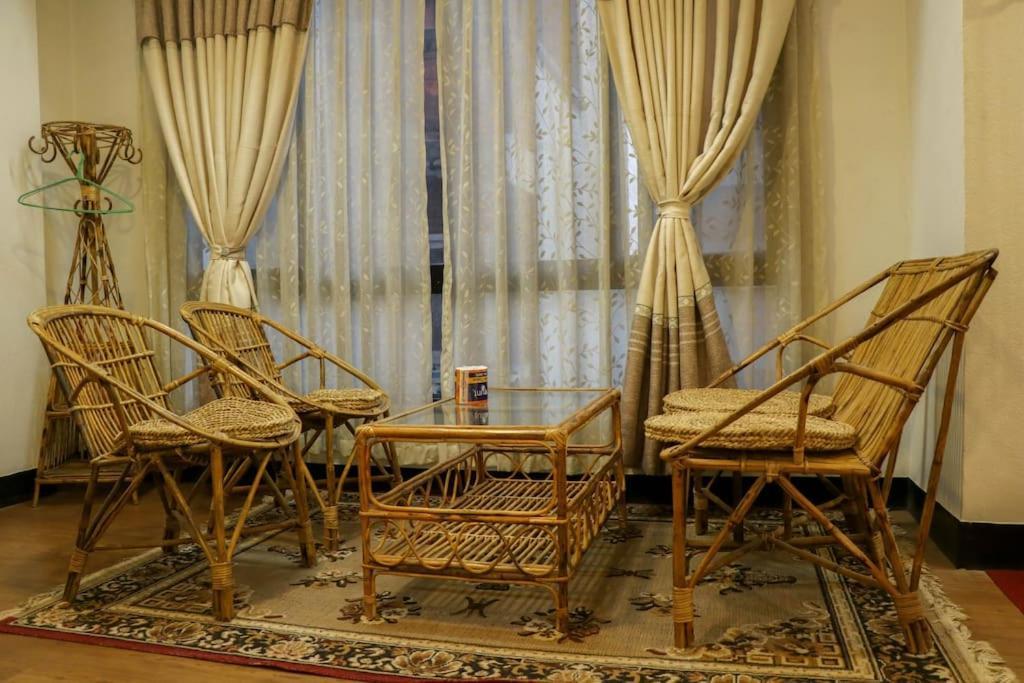 Looniva Guest House Lalitpur Dış mekan fotoğraf