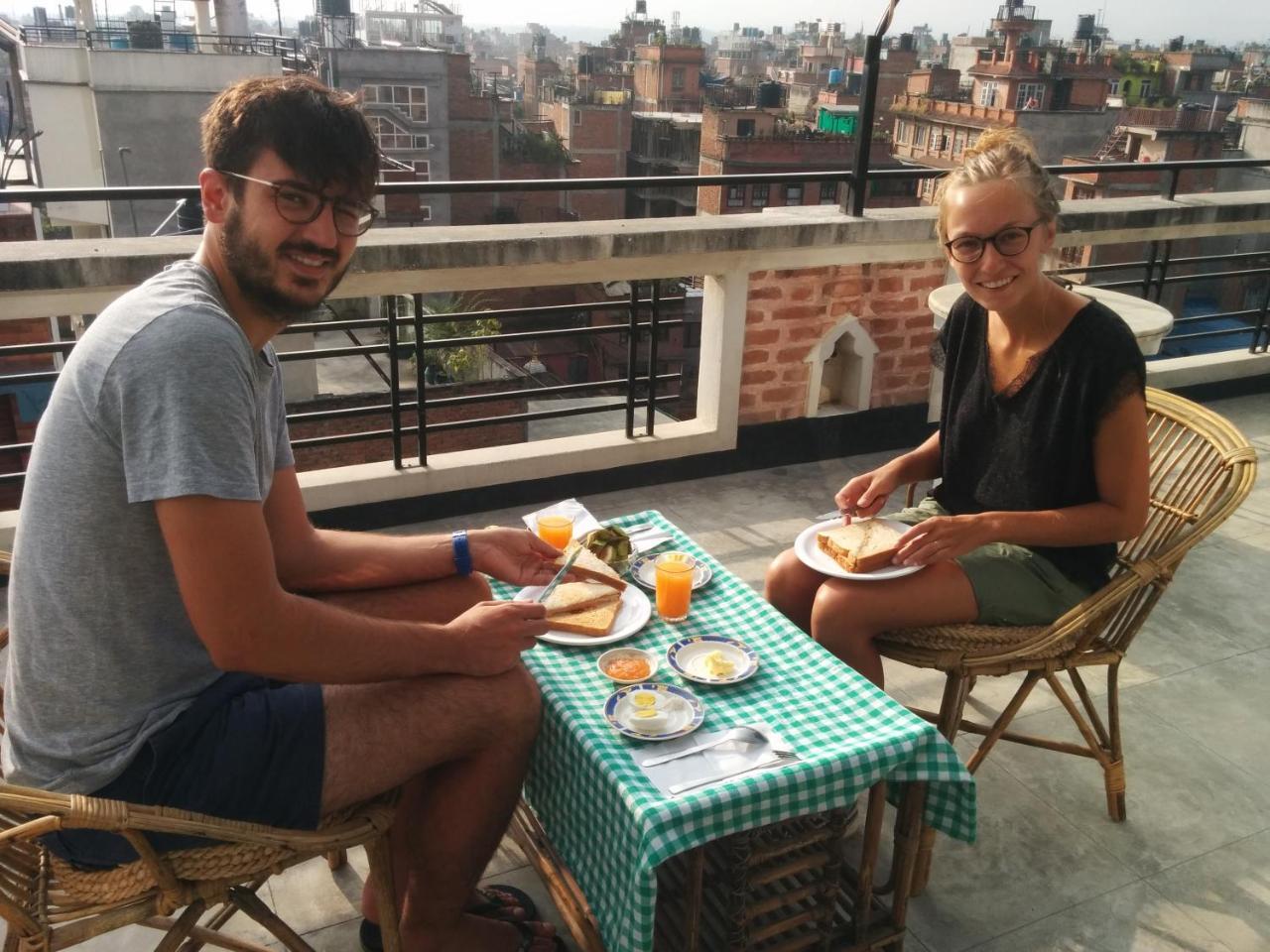 Looniva Guest House Lalitpur Dış mekan fotoğraf